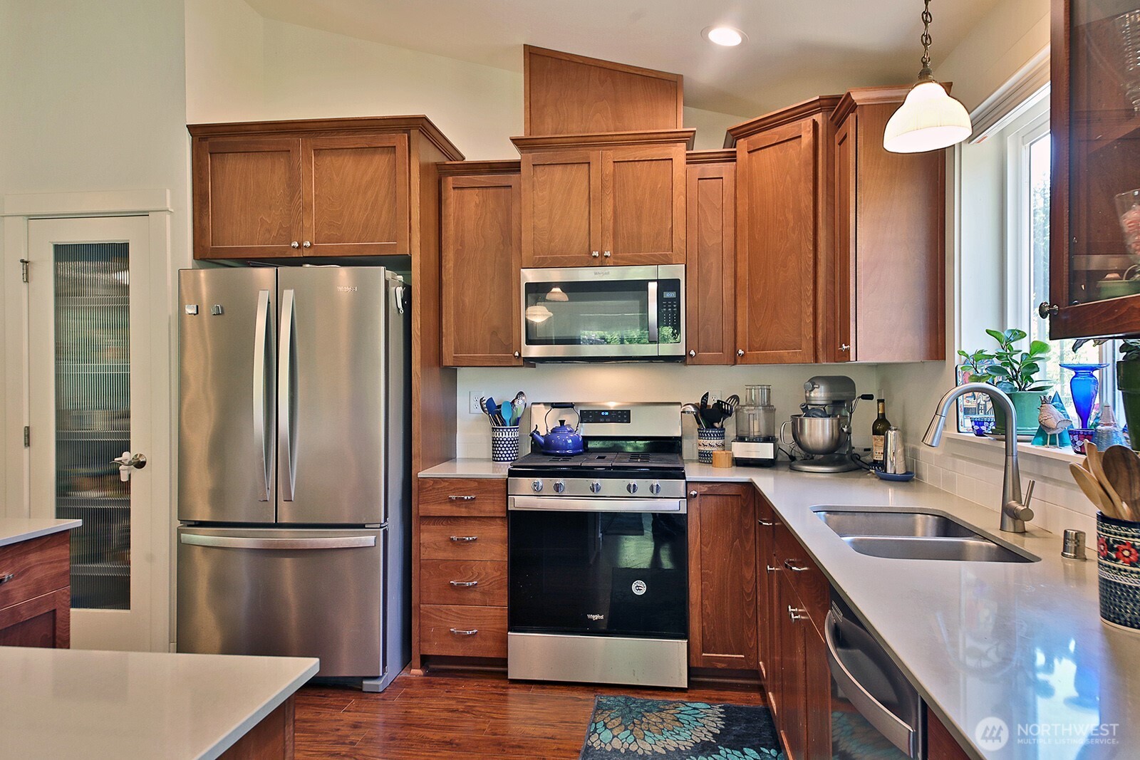 6545 Cultus Bay Road Property Photo 13