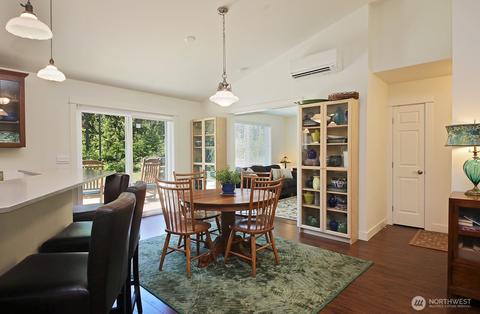 6545 Cultus Bay Road Property Photo 15