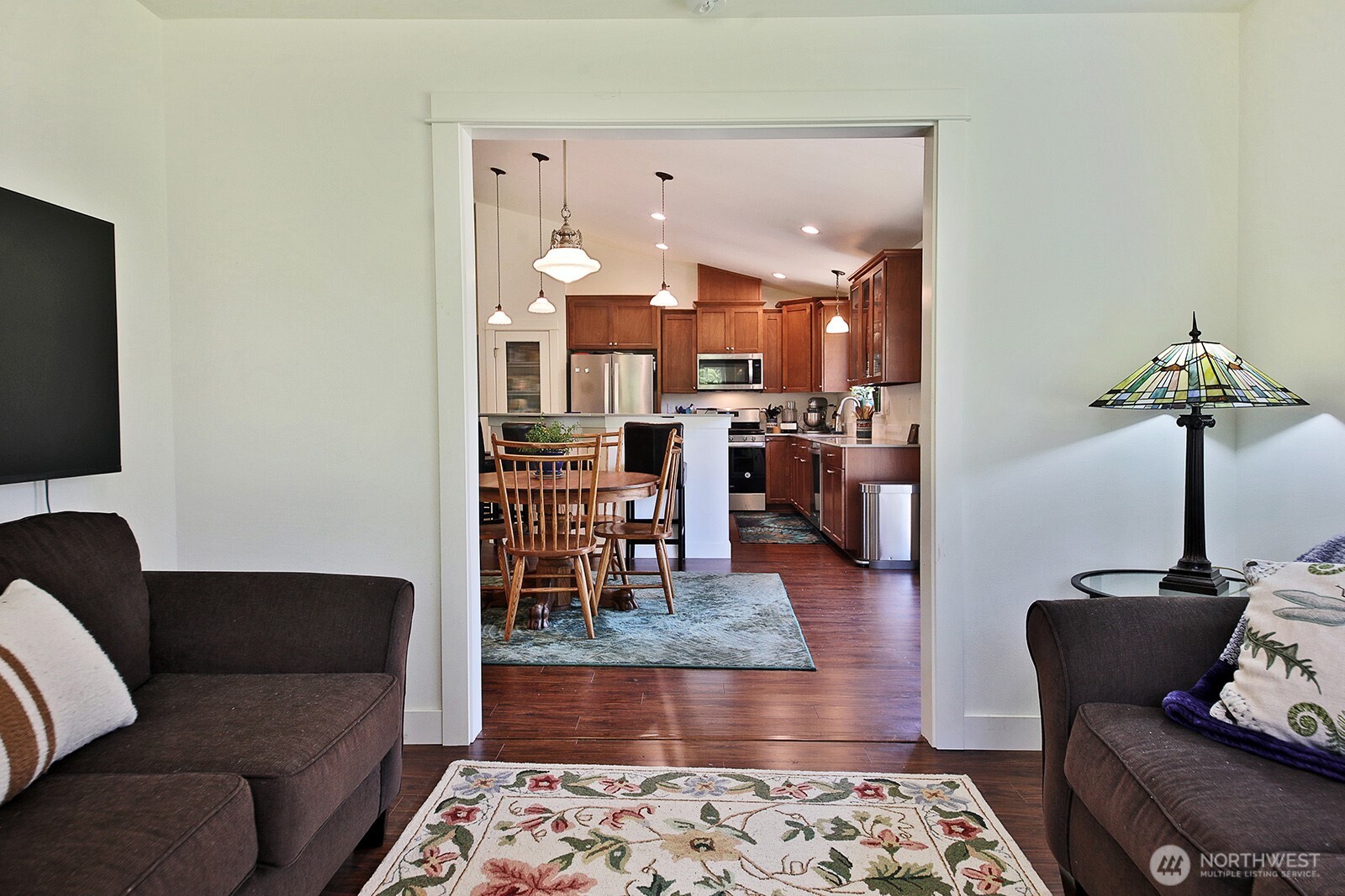 6545 Cultus Bay Road Property Photo 17