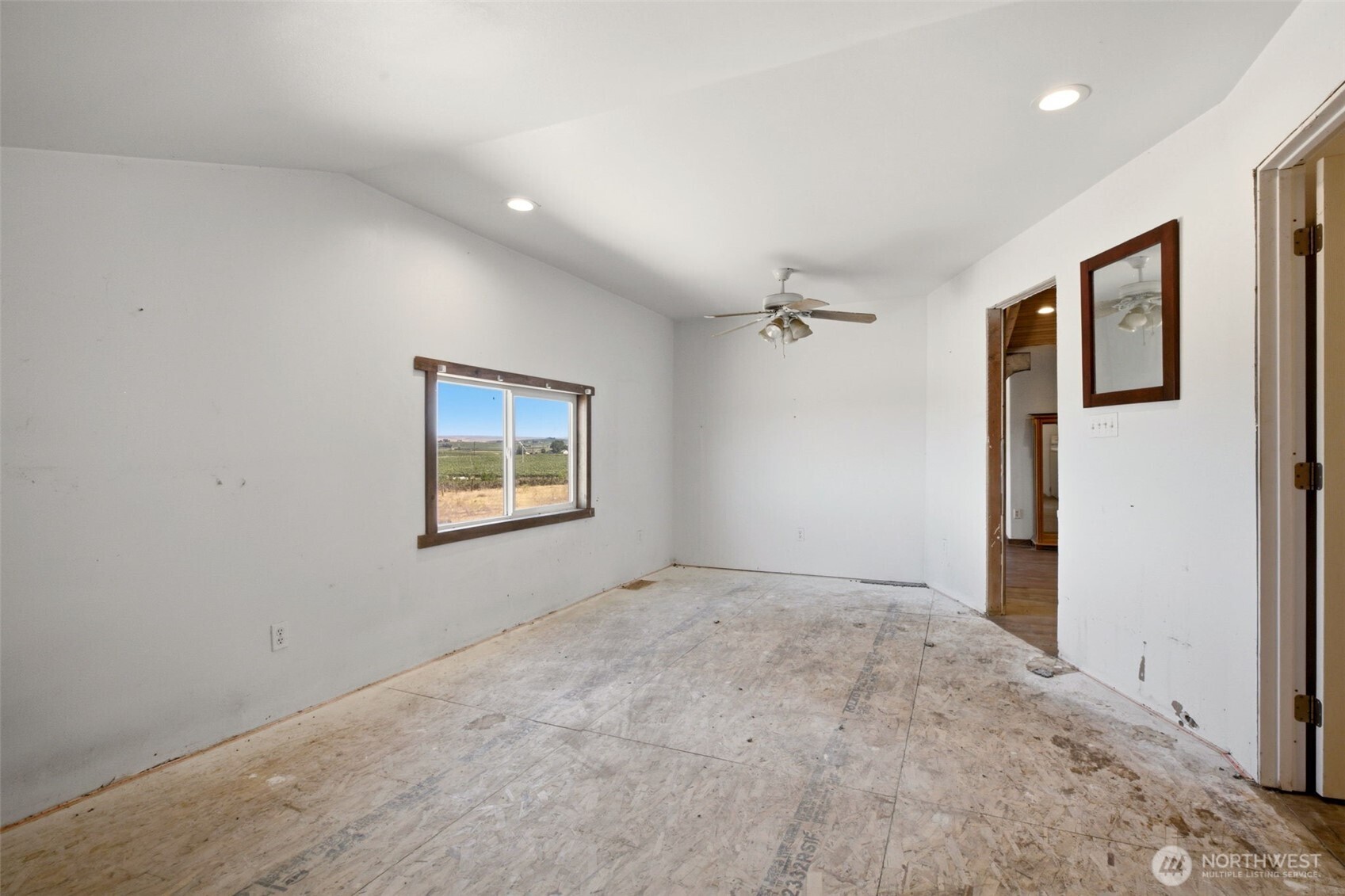 651 E Stover Road Property Photo 13