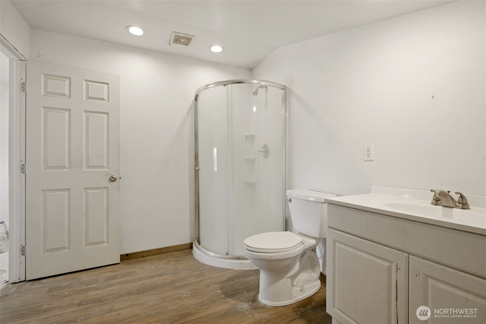 651 E Stover Road Property Photo 14