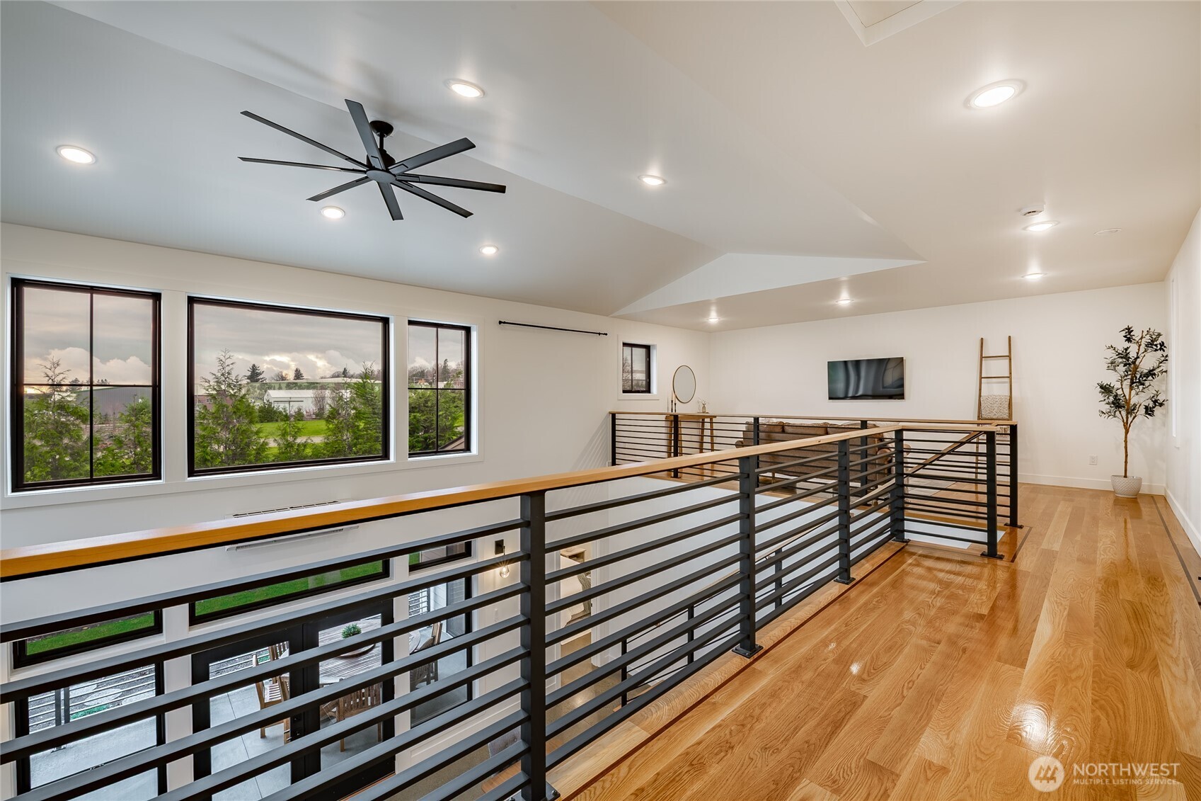 204 Pebblebrook Drive Property Photo 32
