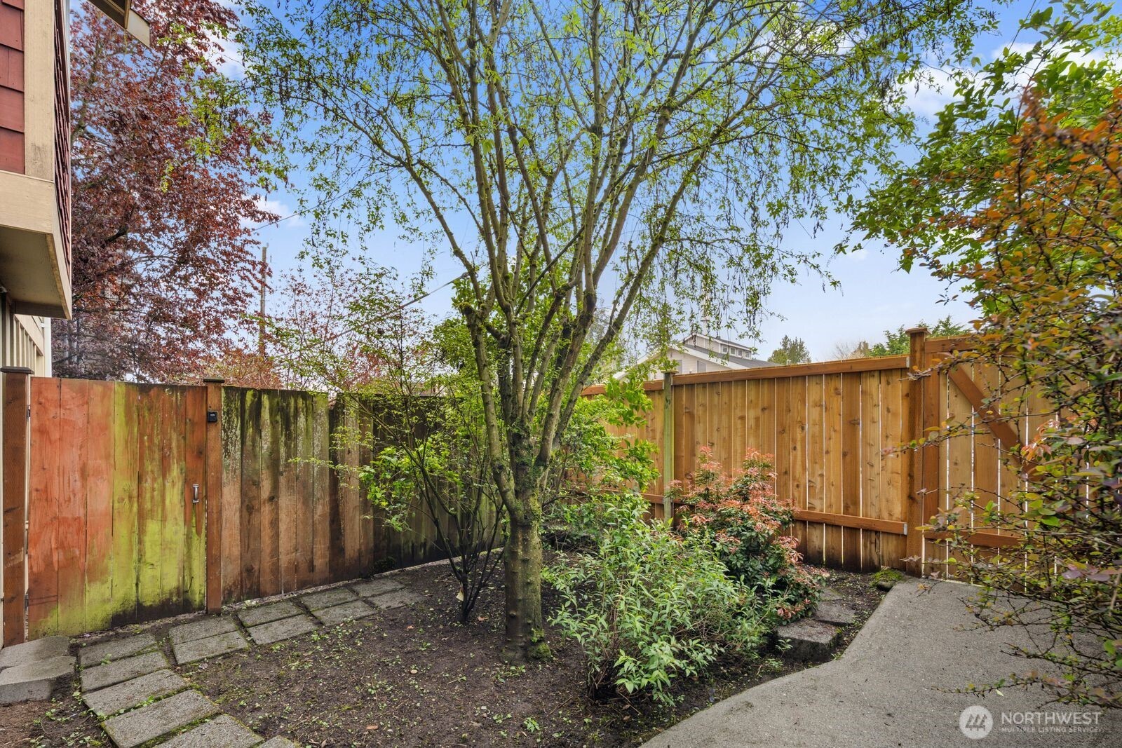 337 N 105th Street A Property Photo 22