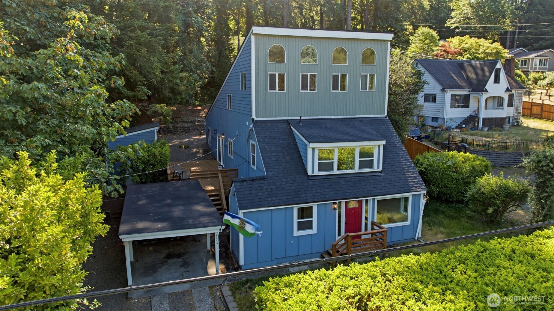 1910 Corbet Drive Property Photo 1
