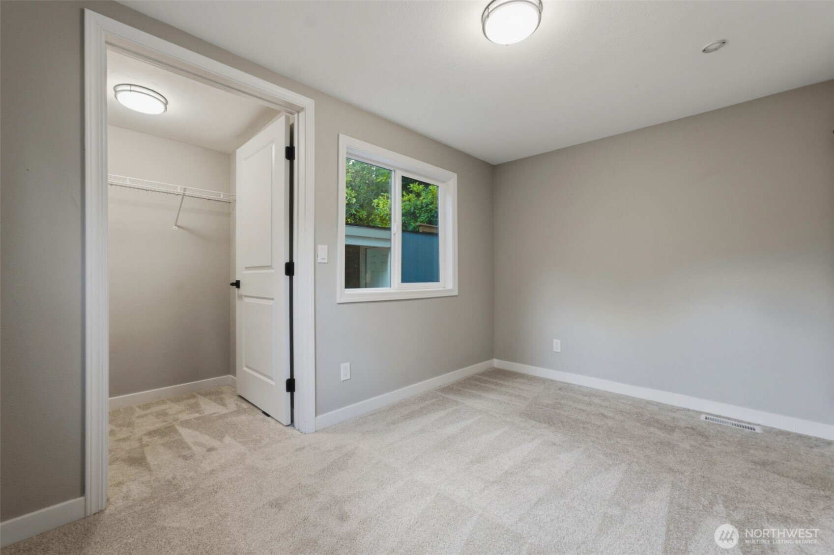 1910 Corbet Drive Property Photo 7