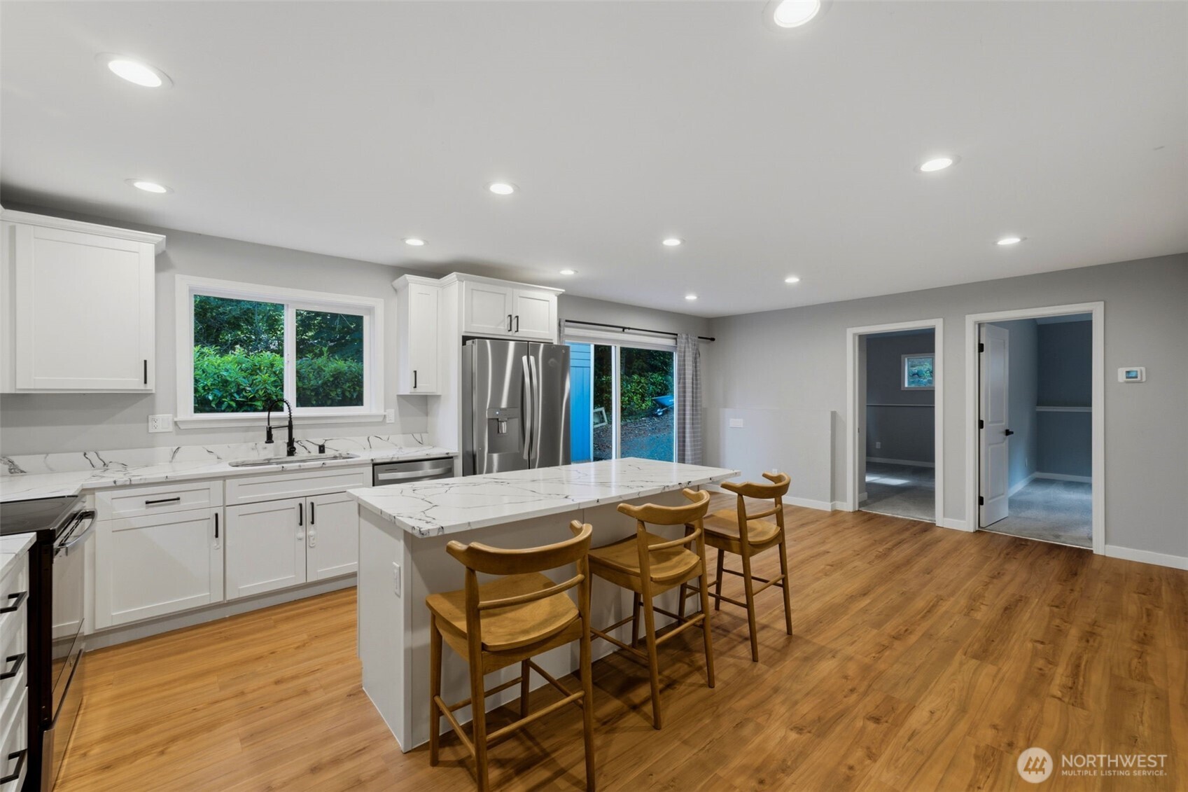 1910 Corbet Drive Property Photo 10