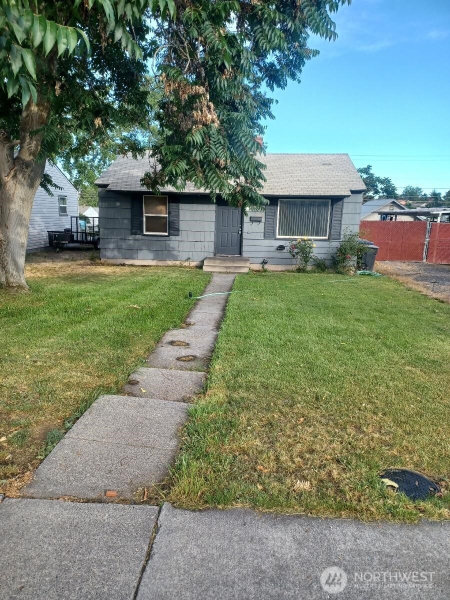 410 W Ridge Road Property Photo 2