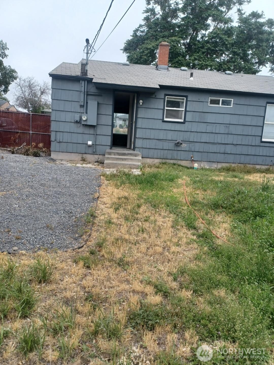 410 W Ridge Road Property Photo 11