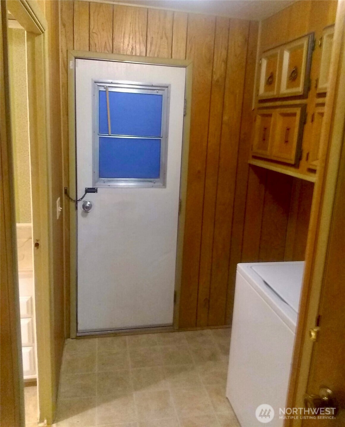 402 W 6th Avenue Property Photo 14
