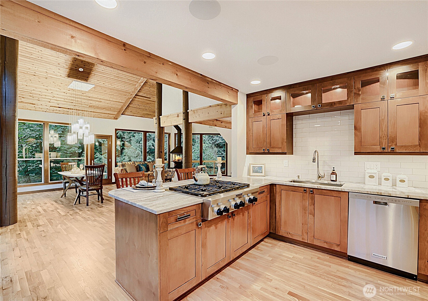 13020 Squak Mountain Road Property Photo 13