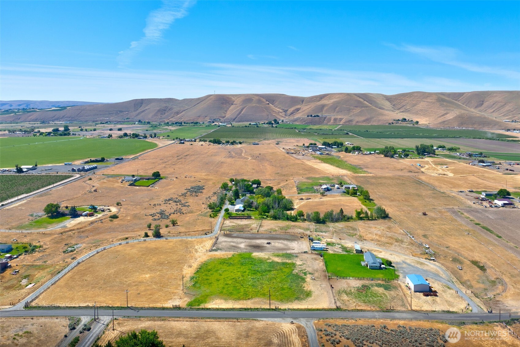 1240 W Huntzinger Road Property Photo 7