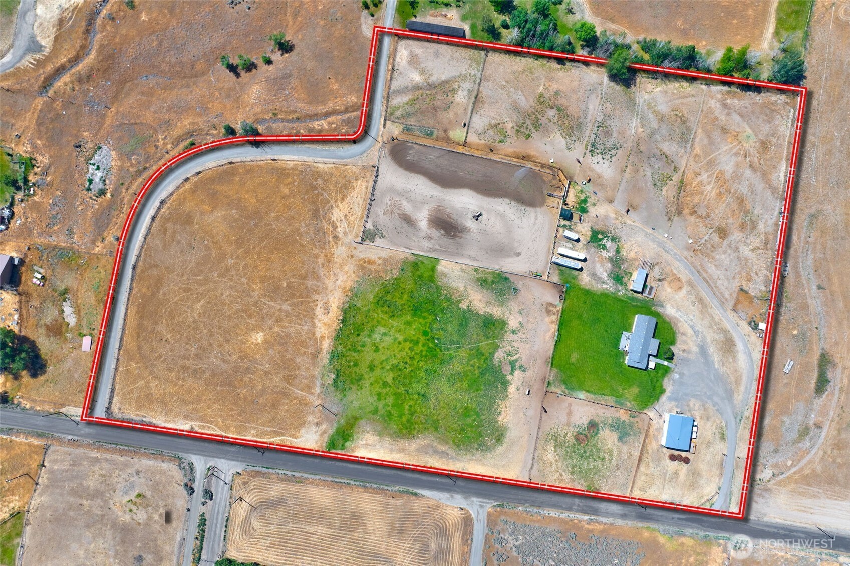 1240 W Huntzinger Road Property Photo 11