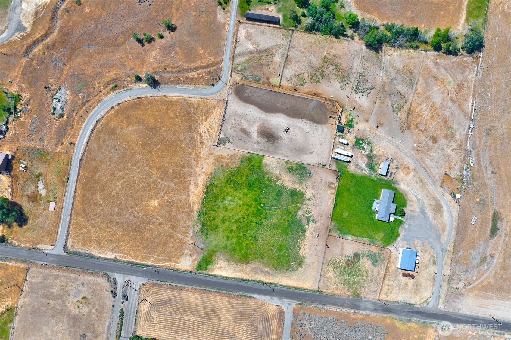 1240 W Huntzinger Road Property Photo 12