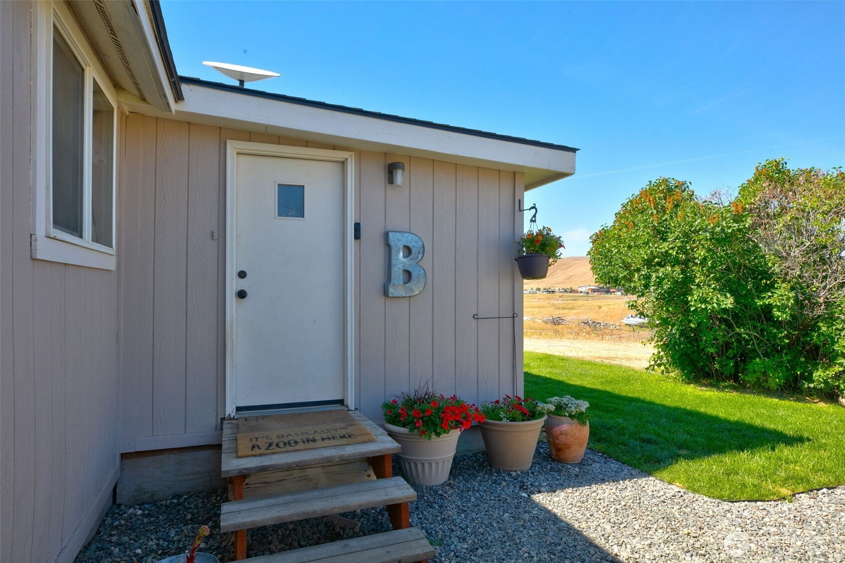 1240 W Huntzinger Road Property Photo 15