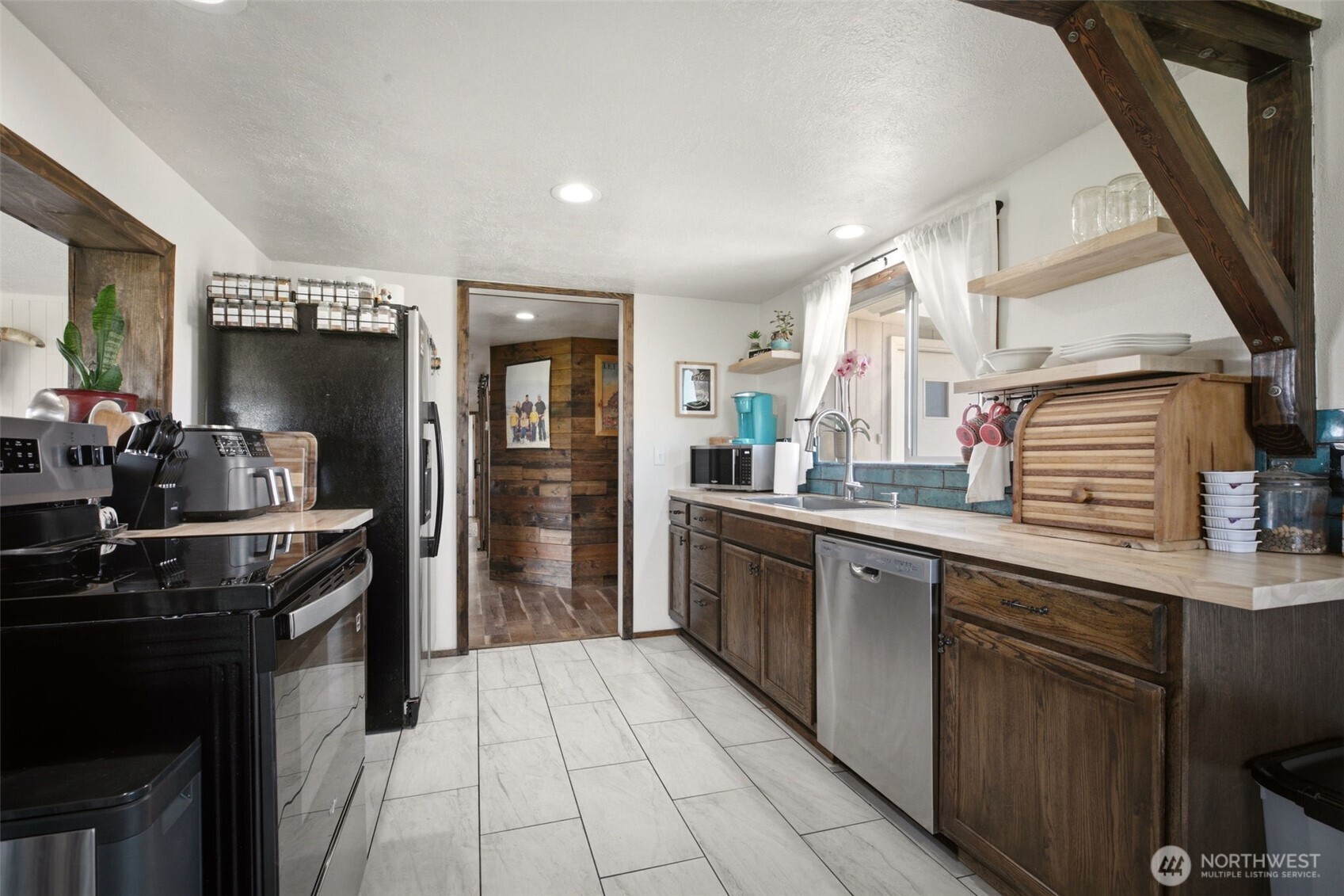 1240 W Huntzinger Road Property Photo 20