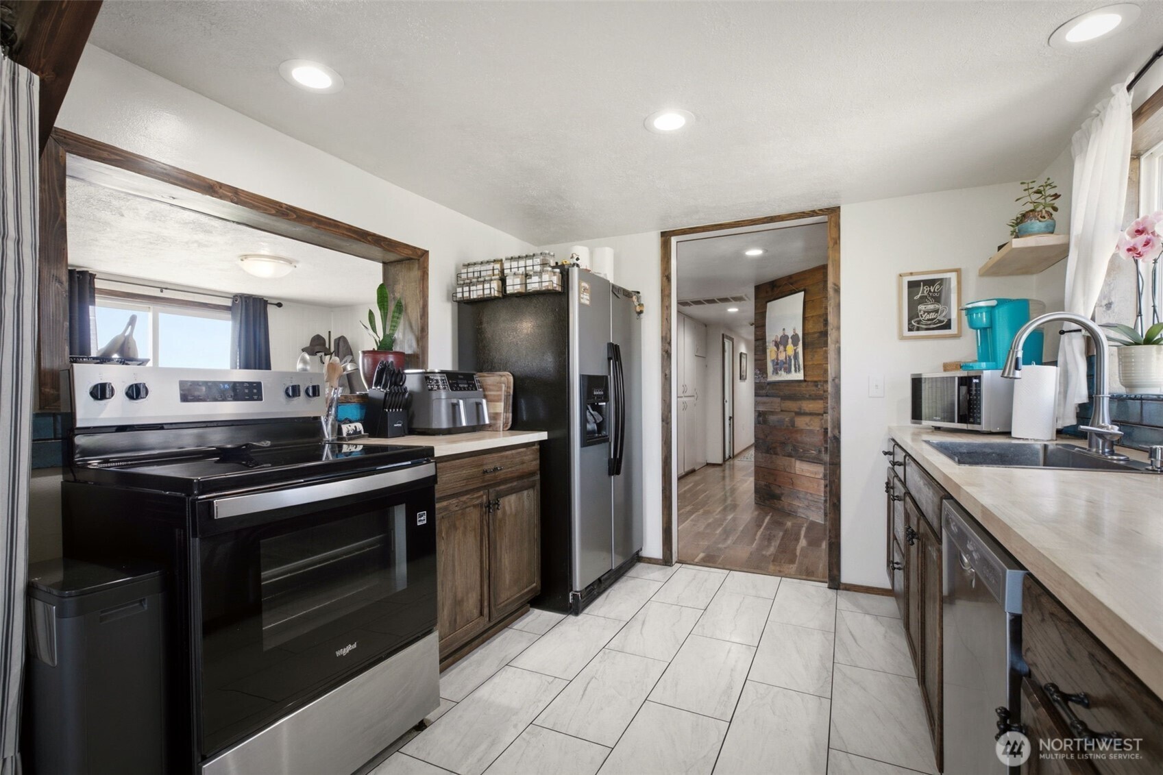 1240 W Huntzinger Road Property Photo 21