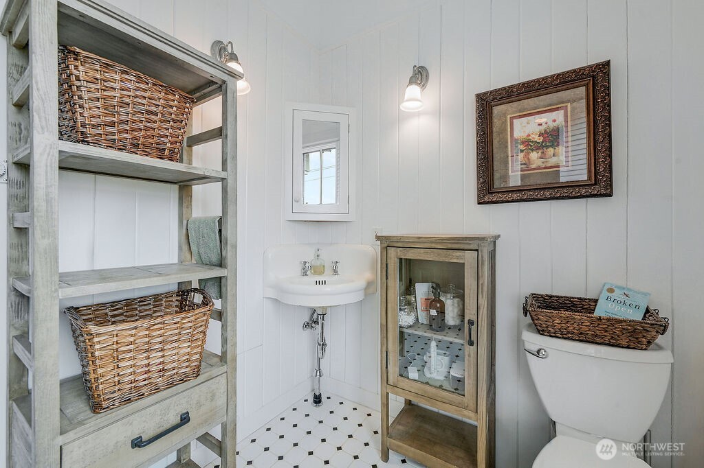 410 Lincoln Street Property Photo 15