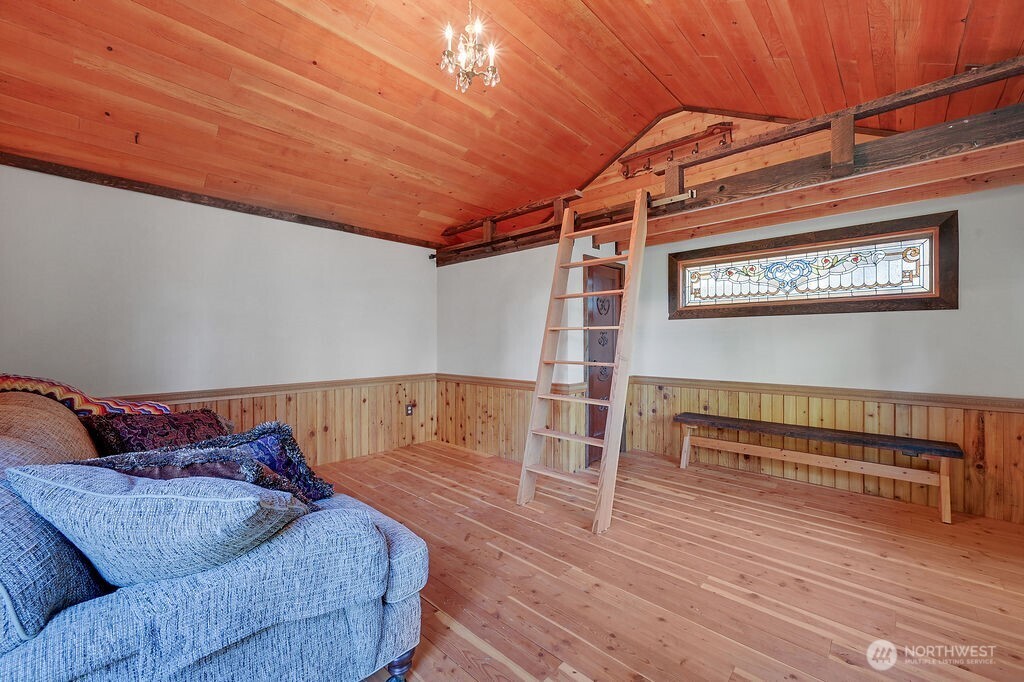 410 Lincoln Street Property Photo 26