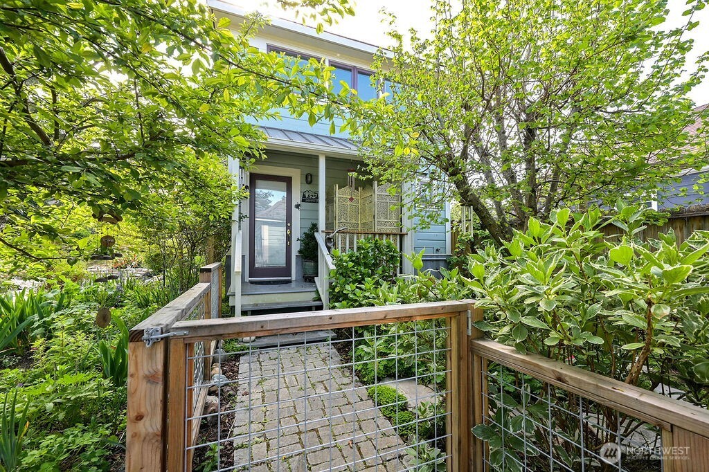 410 Lincoln Street Property Photo 27