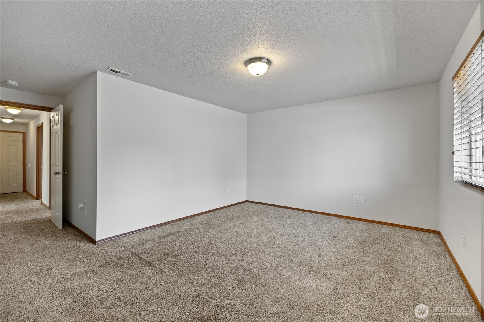 15914 85th Avenue Property Photo 13