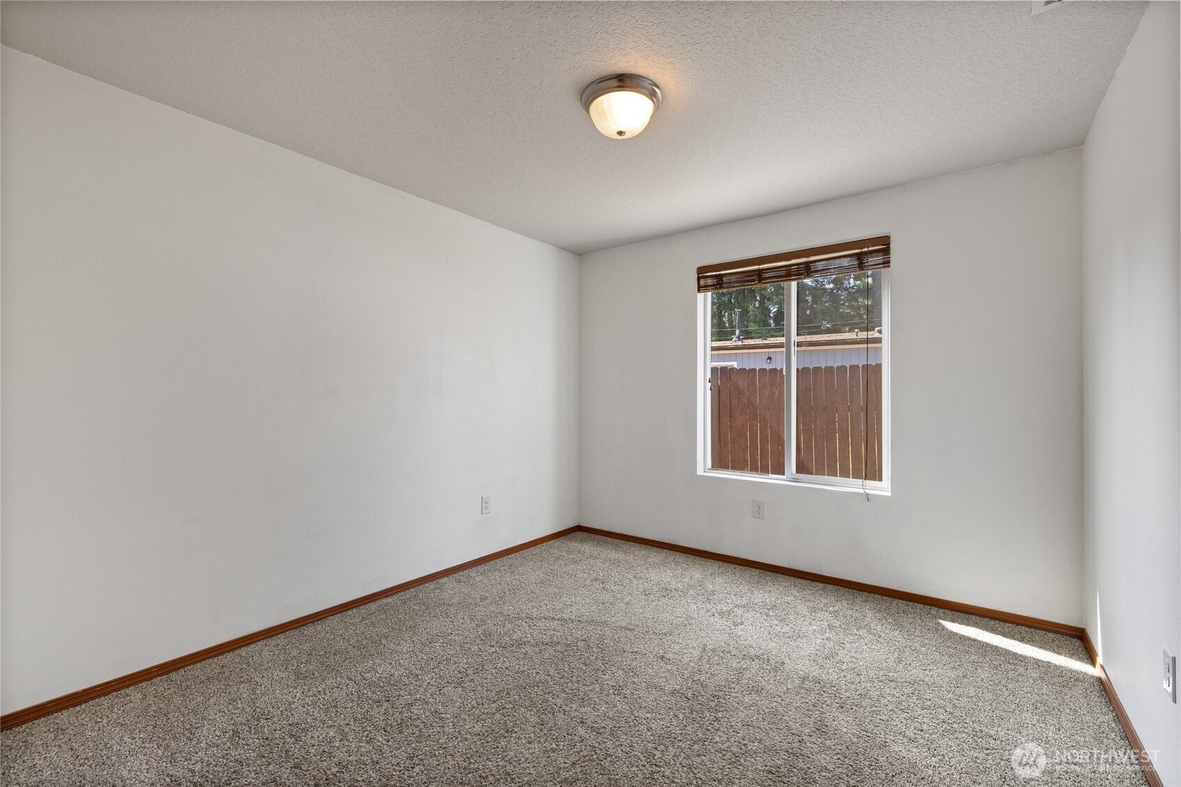 15914 85th Avenue Property Photo 21