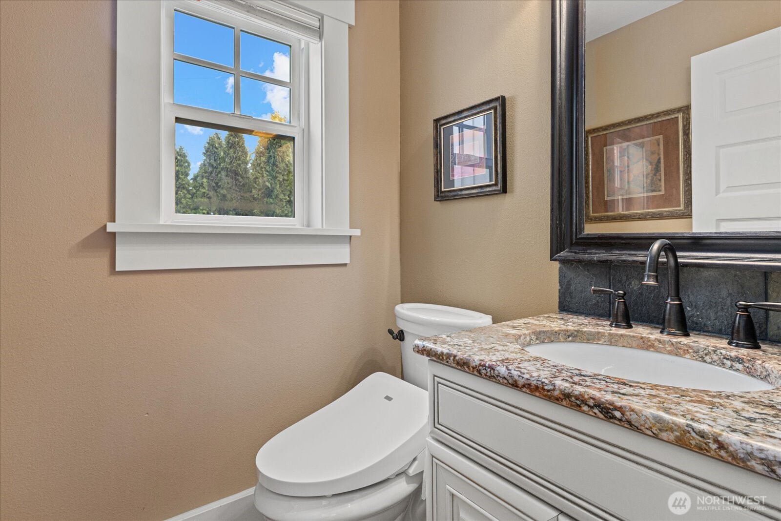 825 Kirkland Way Property Photo 12