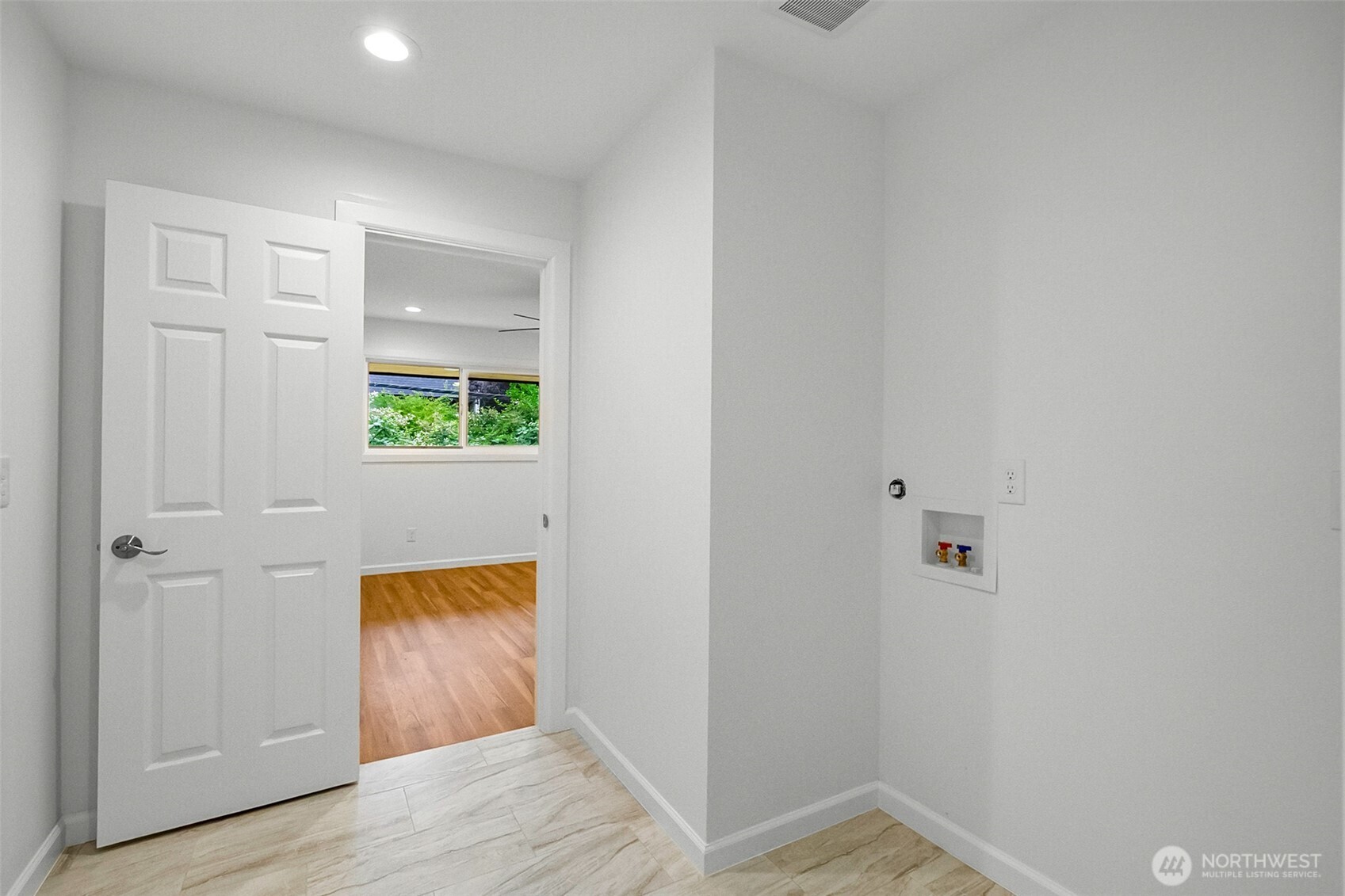 20213 60th Avenue Property Photo 8