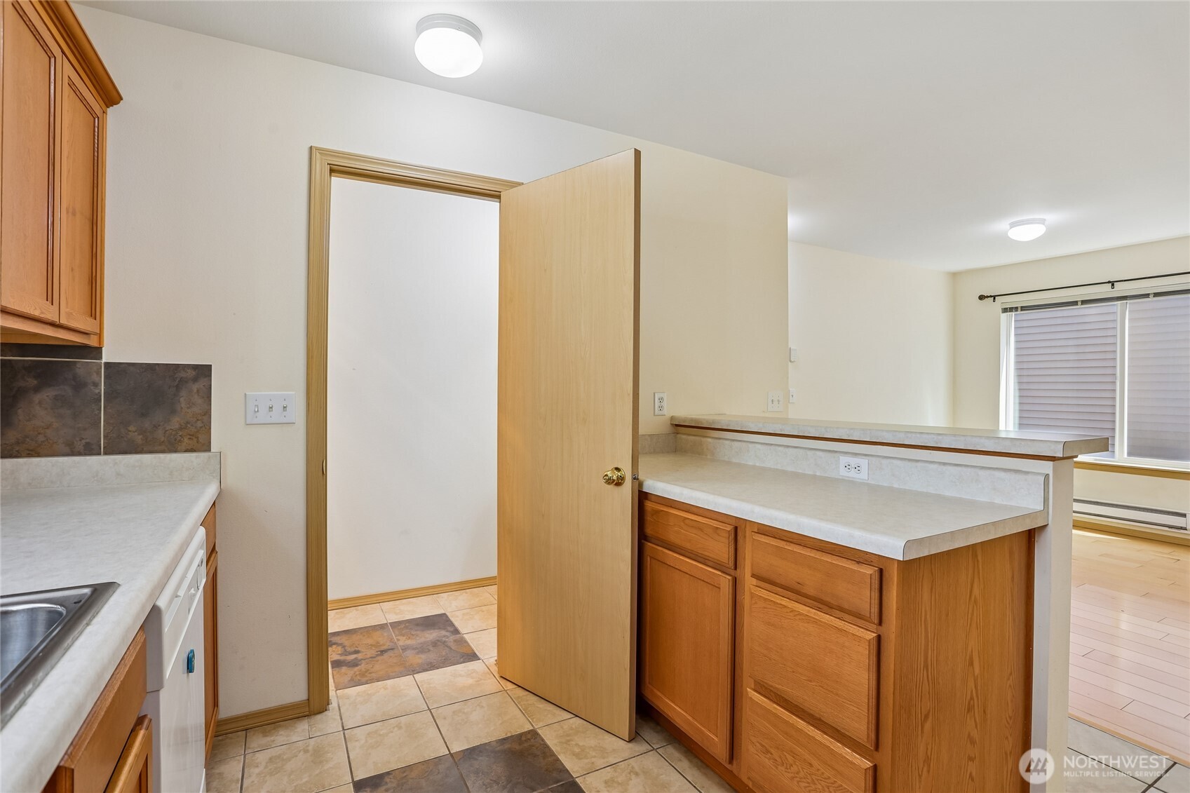 5319 Timber Ridge Drive Property Photo 8