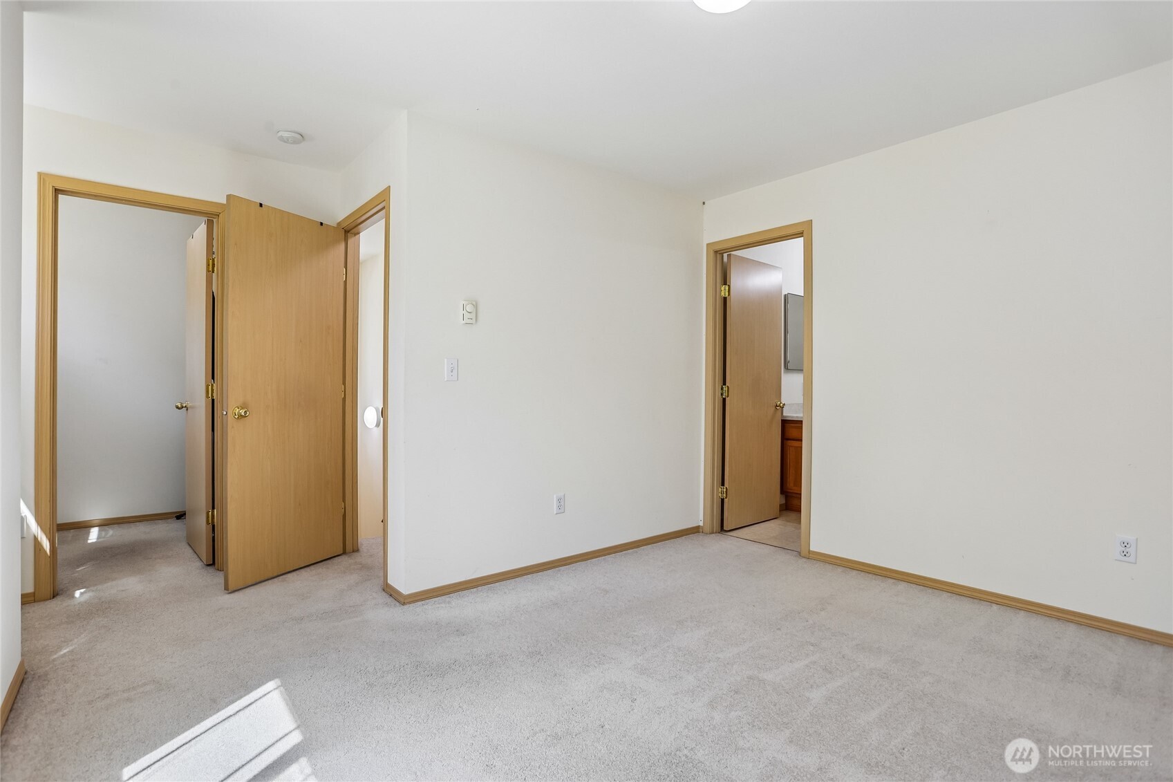 5319 Timber Ridge Drive Property Photo 19