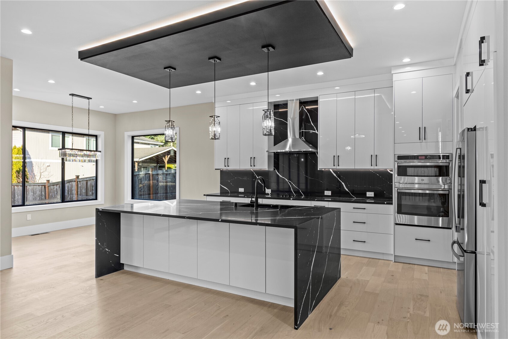 20921 1st Place Property Photo 14