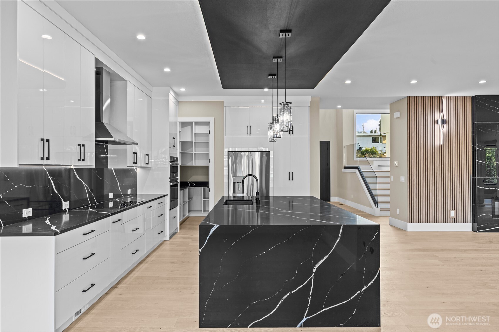 20921 1st Place Property Photo 15