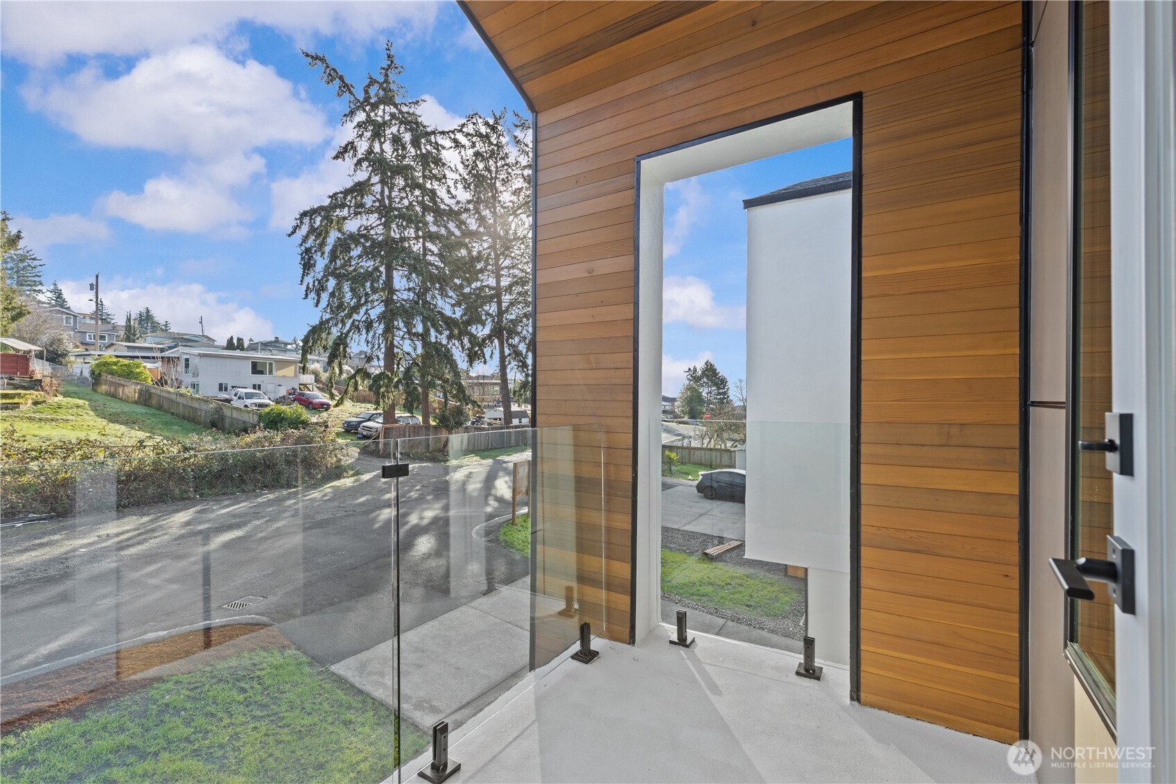 20921 1st Place Property Photo 22