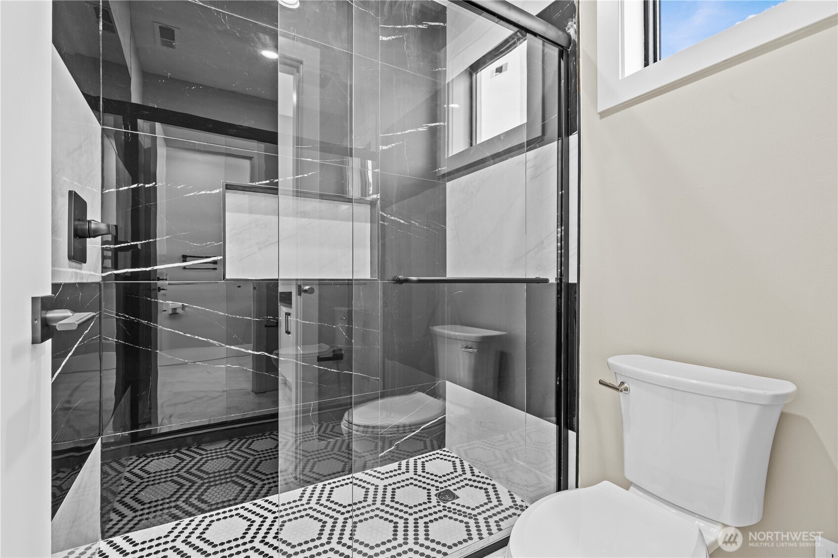 20921 1st Place Property Photo 24
