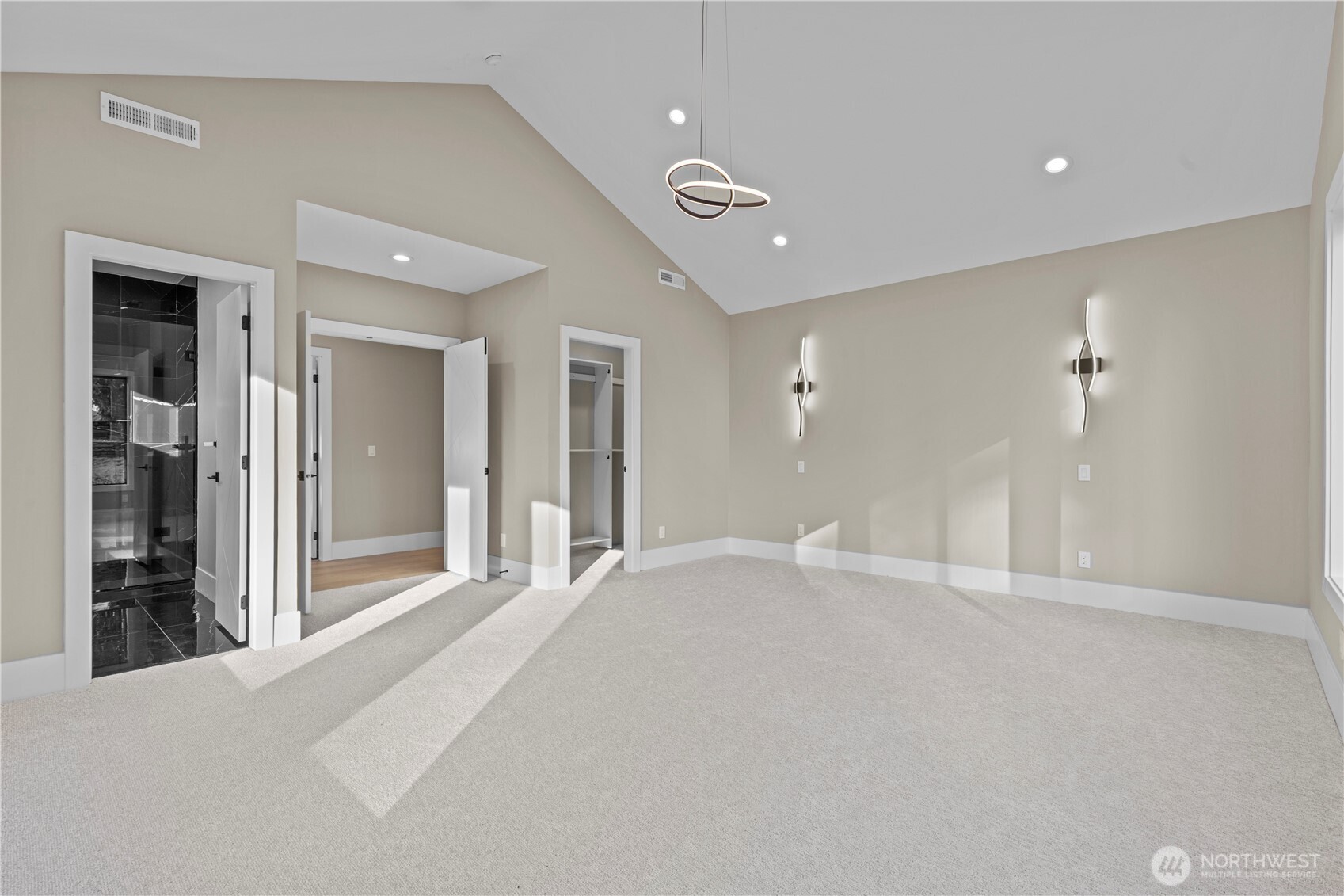 20921 1st Place Property Photo 29