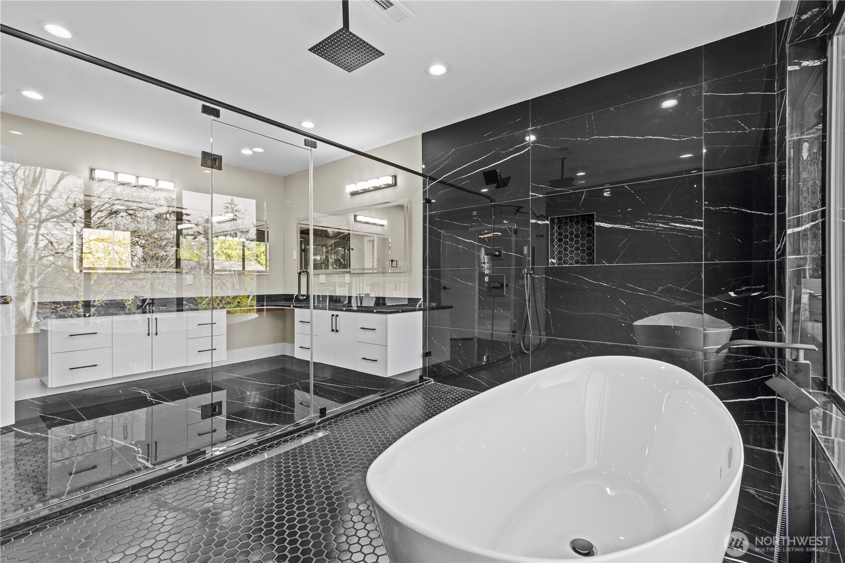 20921 1st Place Property Photo 35