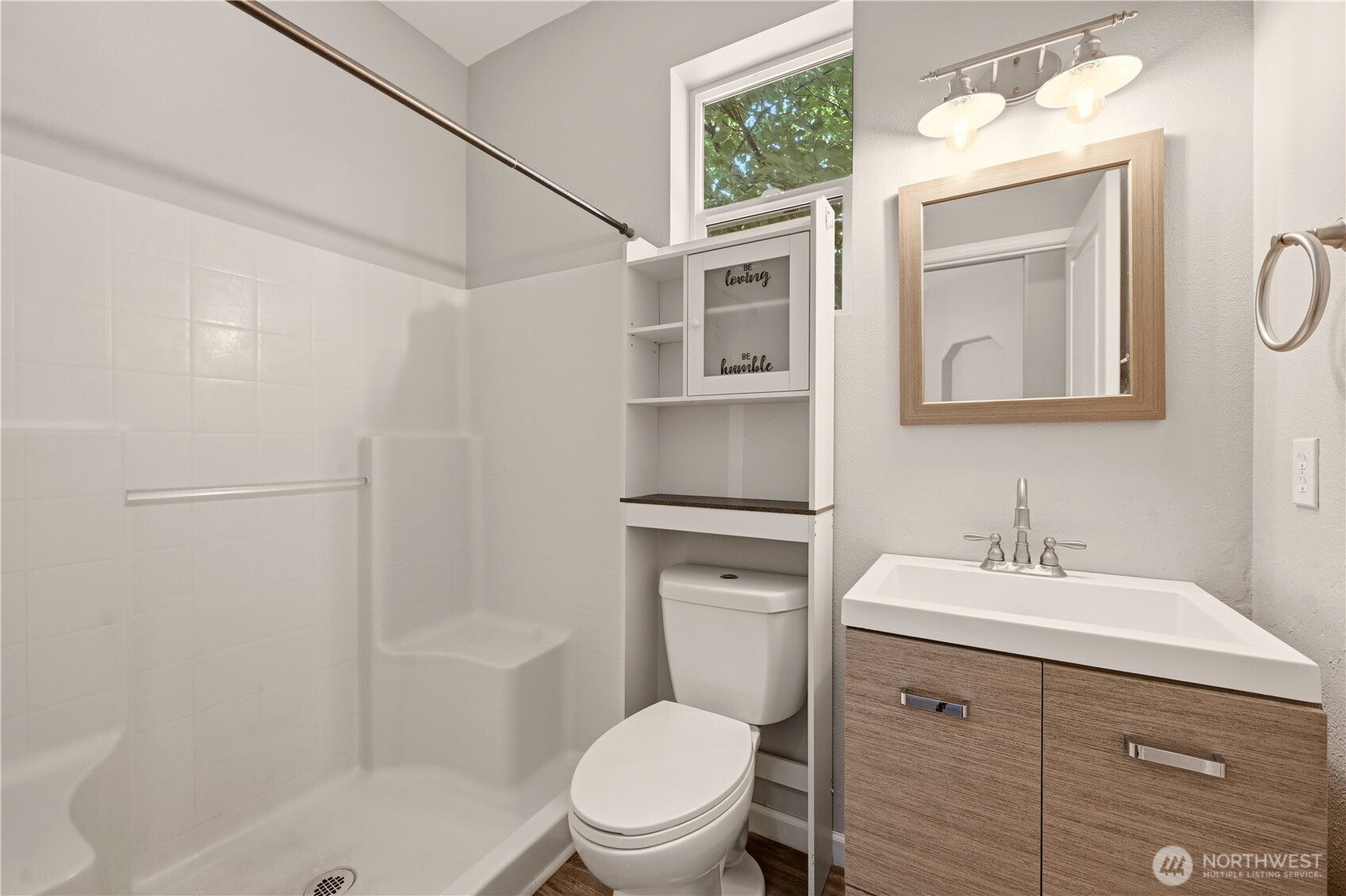 17416 91st Avenue Property Photo 3