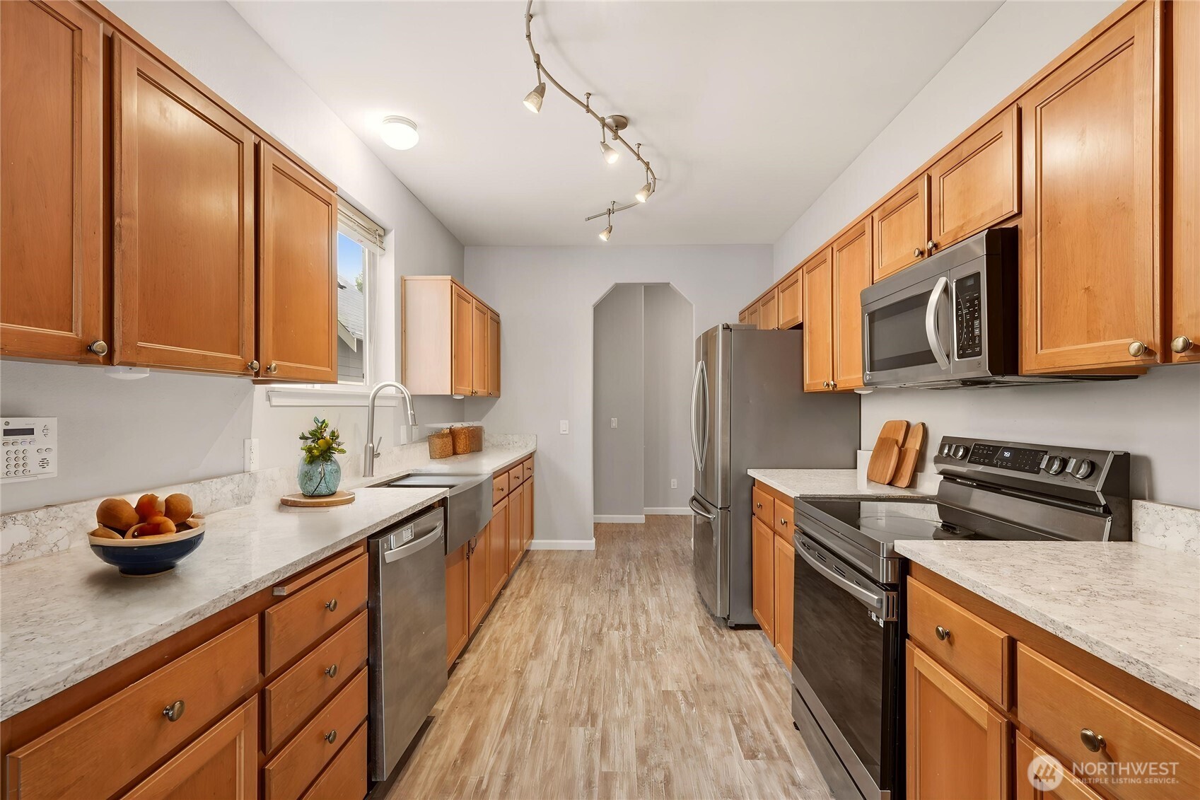 17416 91st Avenue Property Photo 8