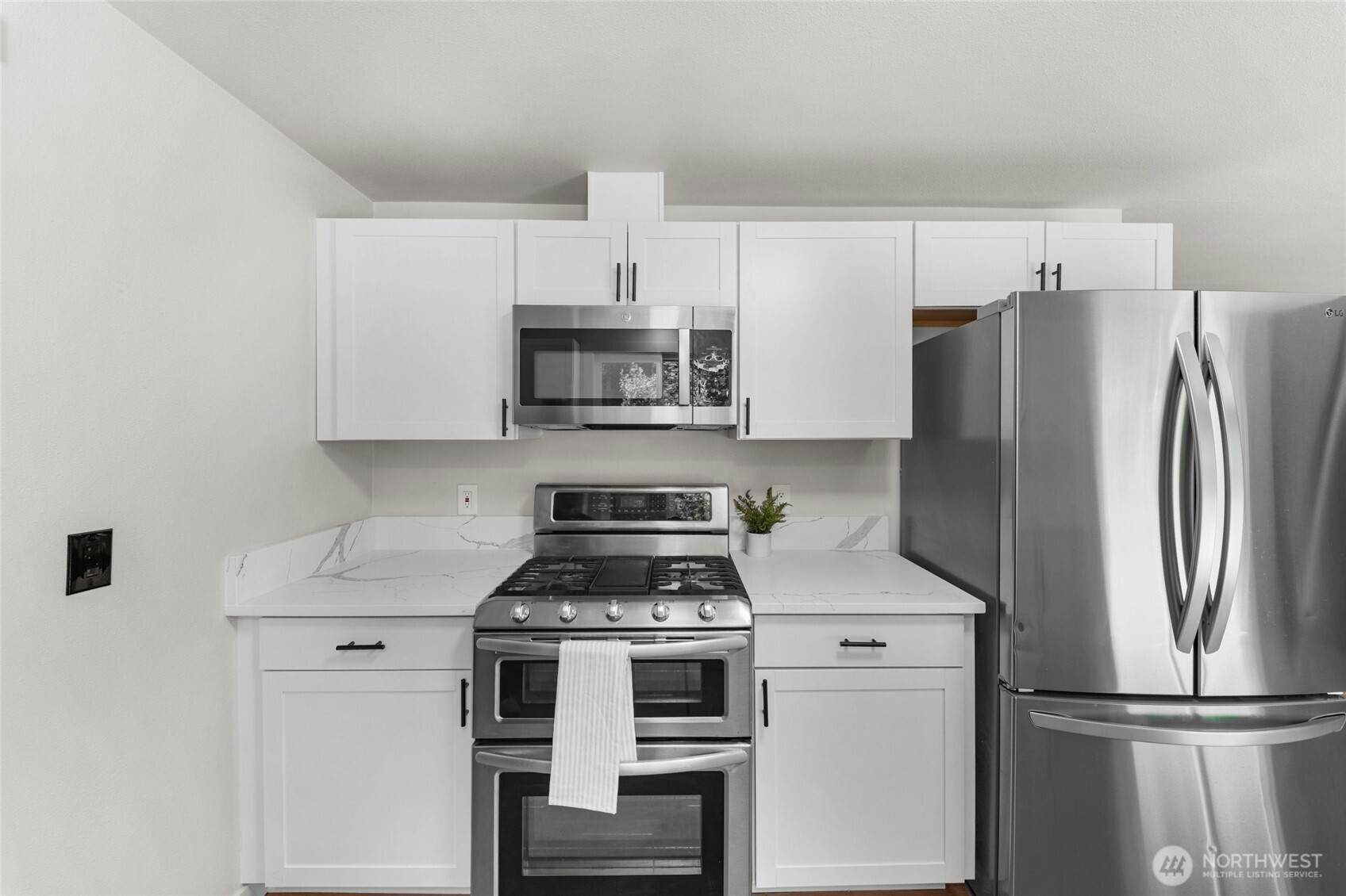 7610 Greenridge Loop Property Photo 13