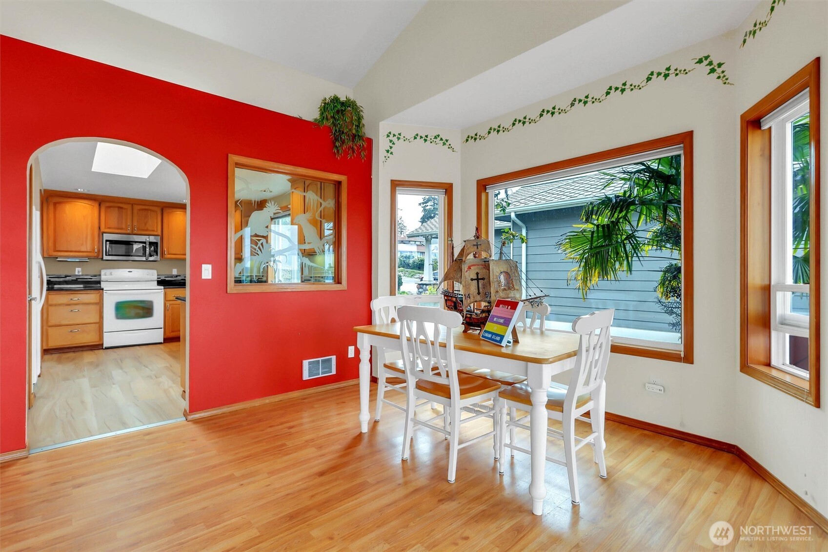 876 Rocky Point Drive Property Photo 15