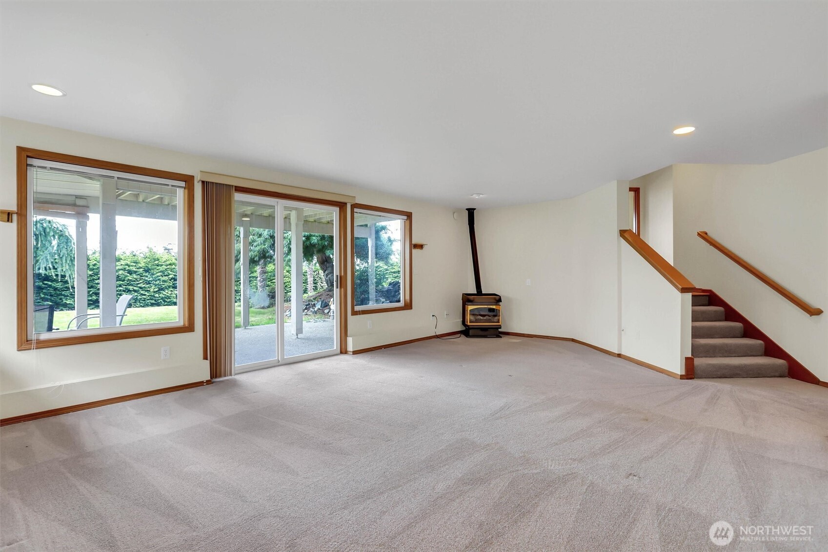 876 Rocky Point Drive Property Photo 24