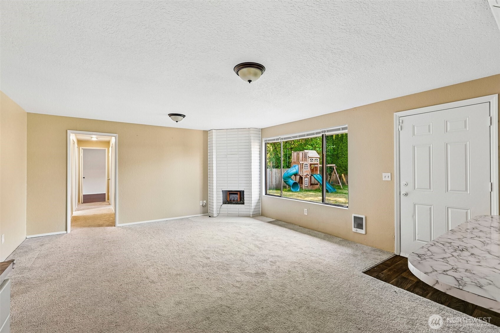 10204 21st Ave W Property Photo 5