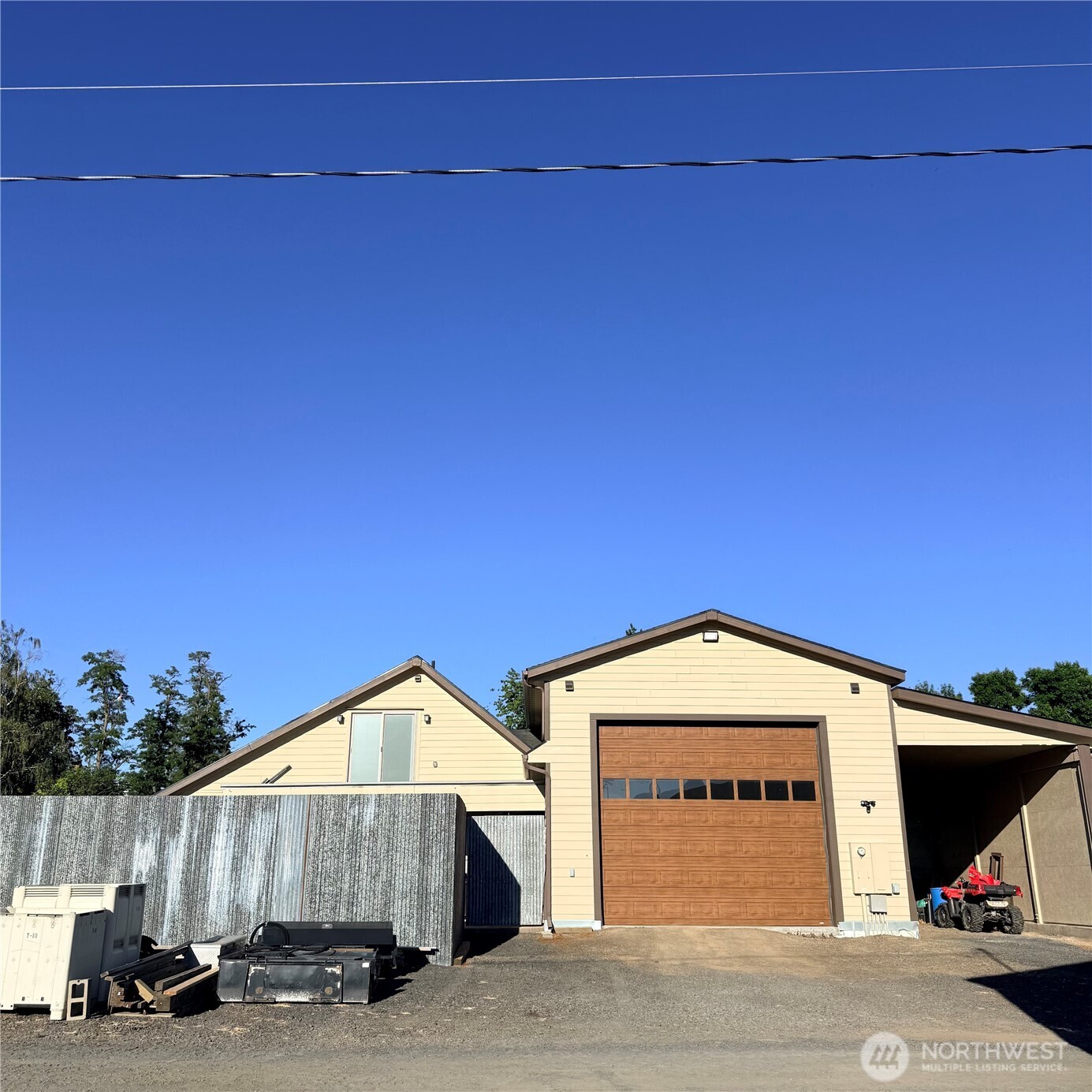 209 S B Street Property Photo 7