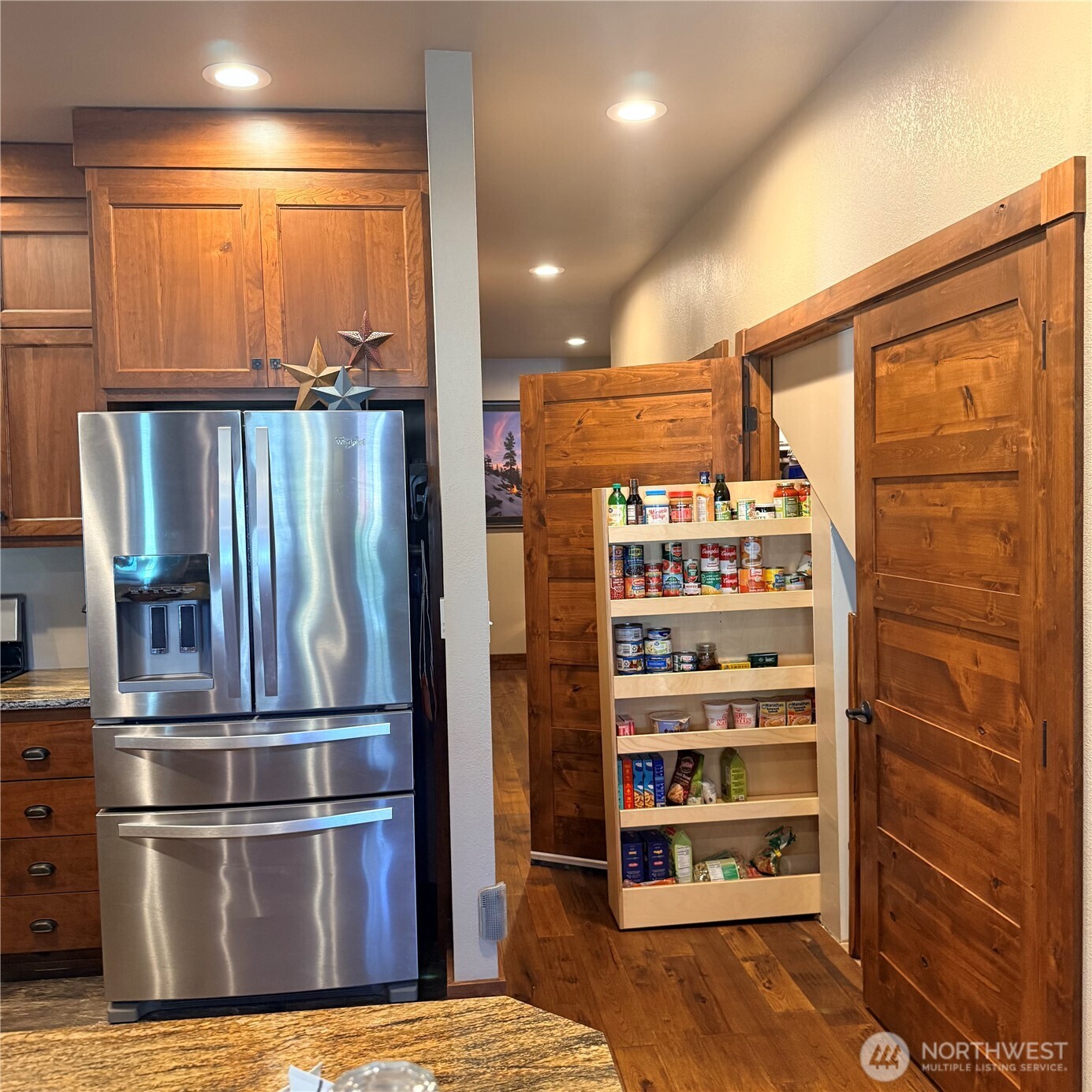 209 S B Street Property Photo 12