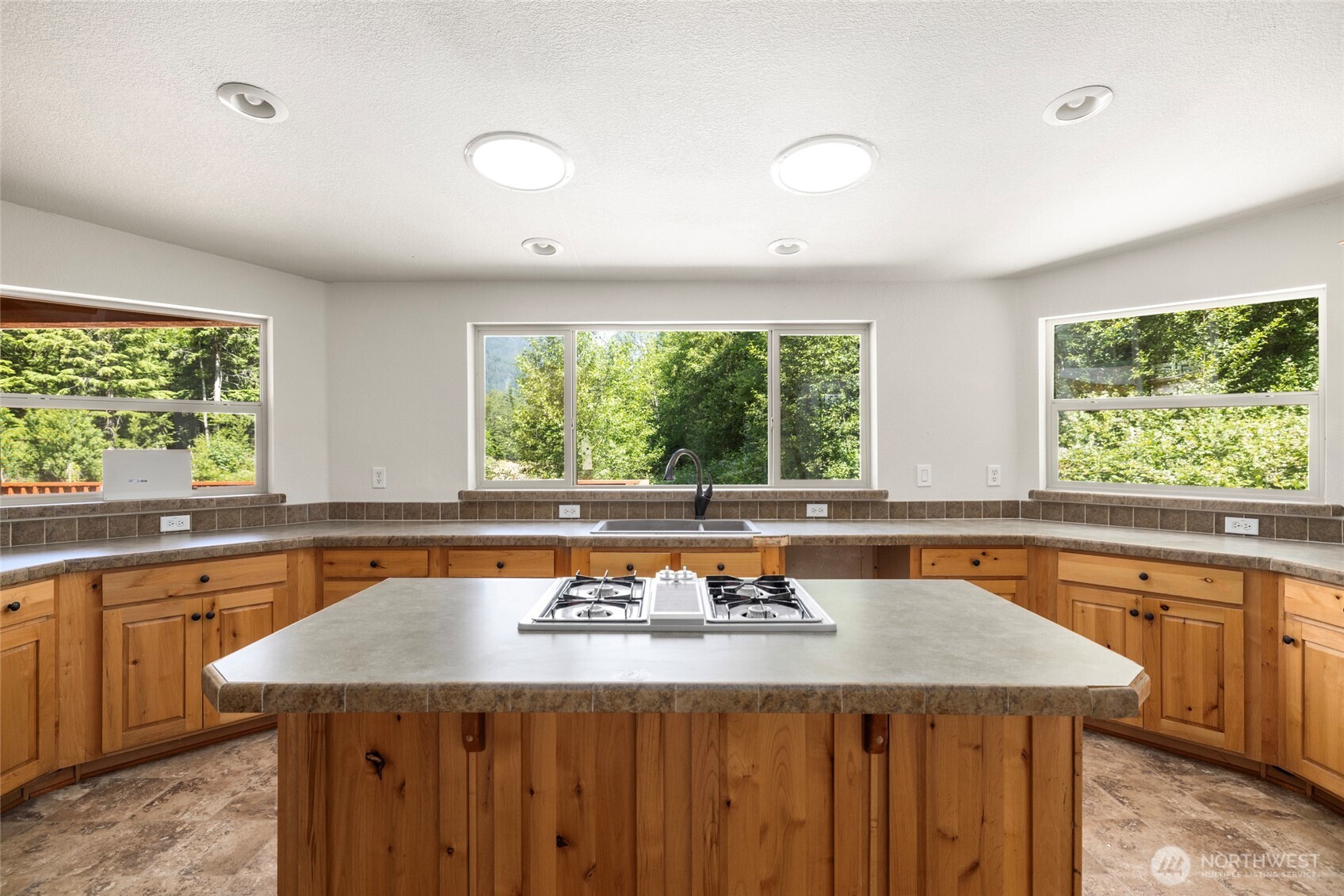 59248 Rockport Cascade Road Property Photo 12