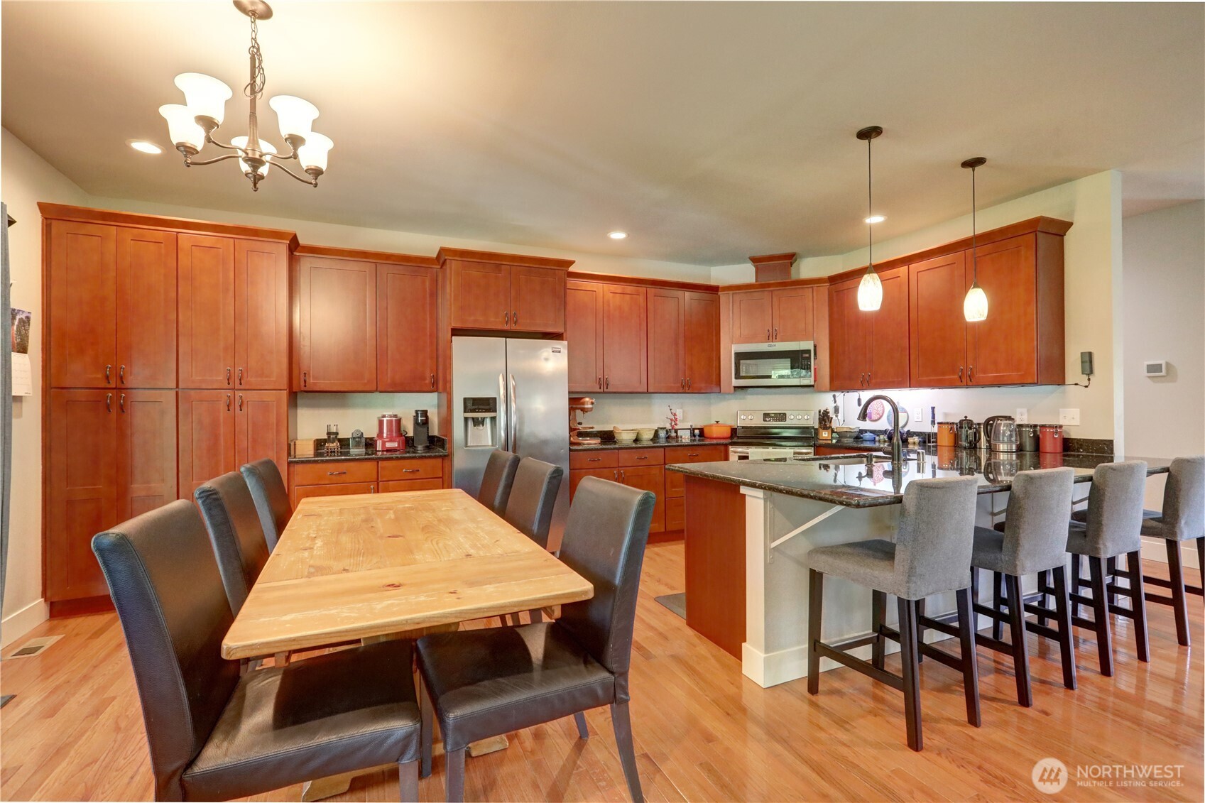 15324 Glenshire Place Property Photo 4