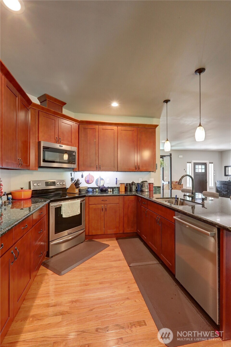 15324 Glenshire Place Property Photo 6