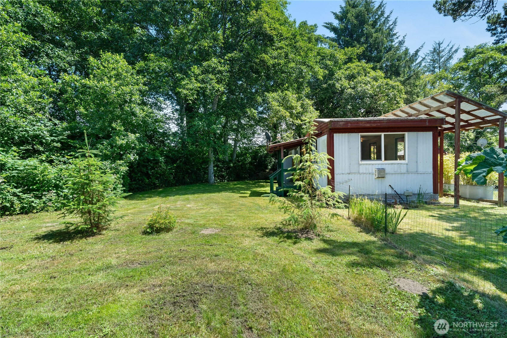 886 & 884 Cranberry Road Property Photo 15
