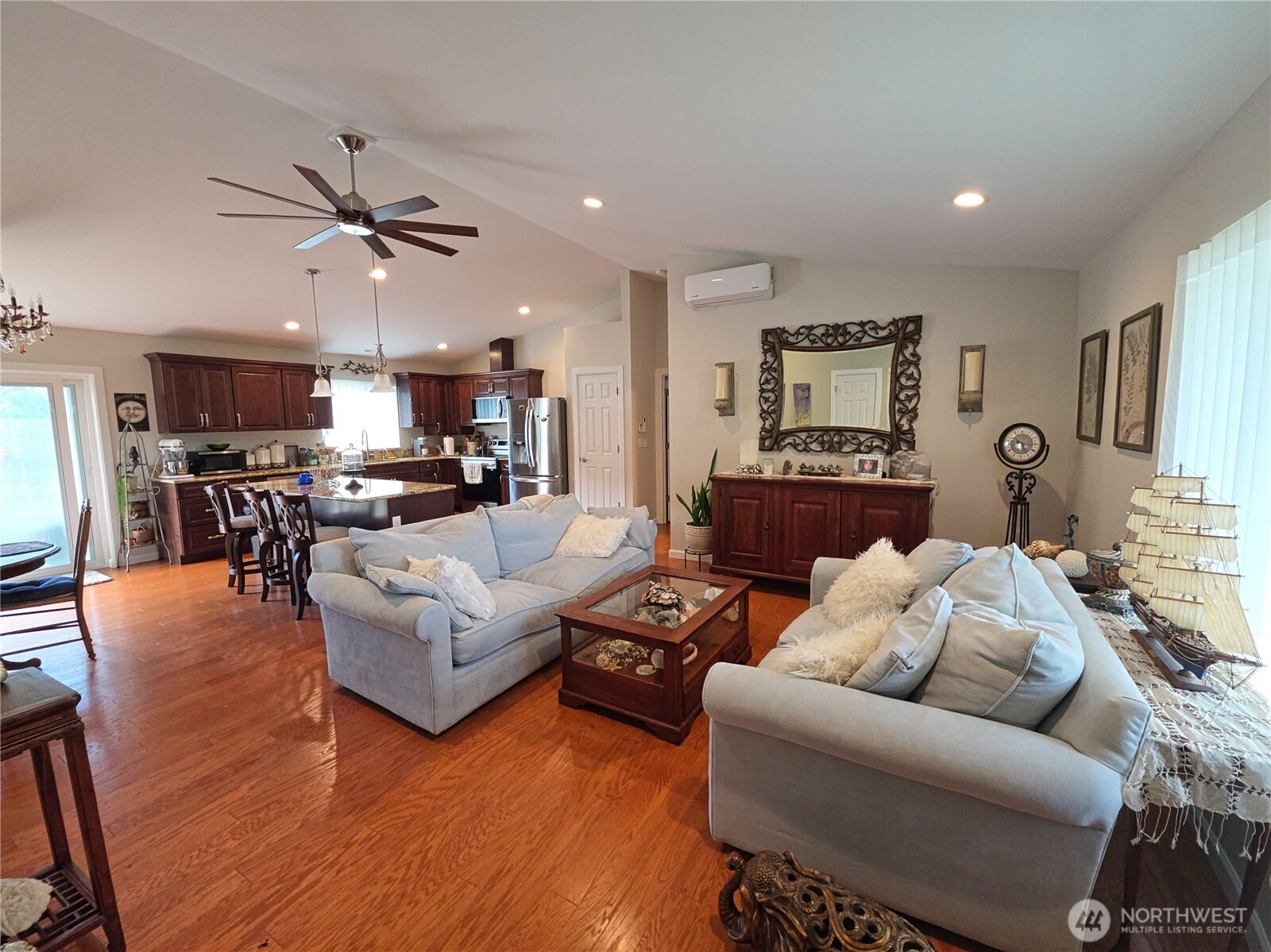 3214 Sanderling Drive Property Photo 6
