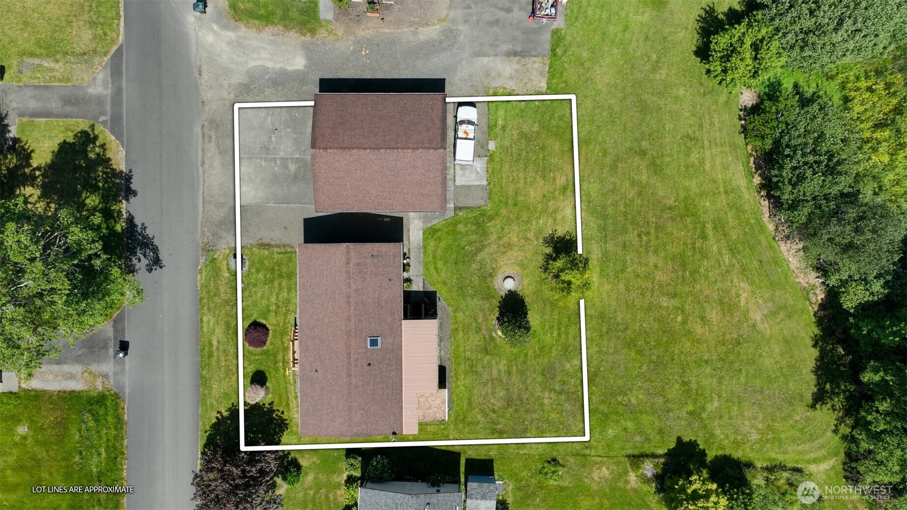 7115 Ortelius Dr Property Photo 2