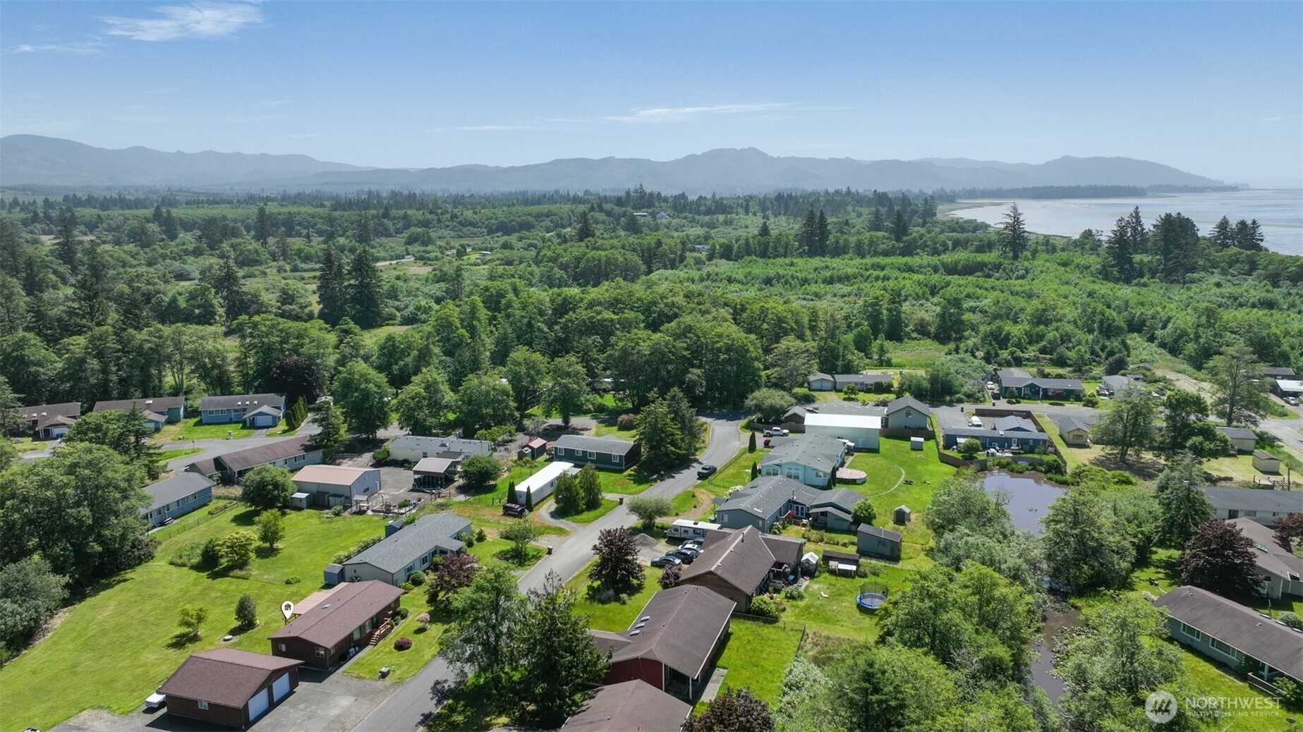 7115 Ortelius Dr Property Photo 4